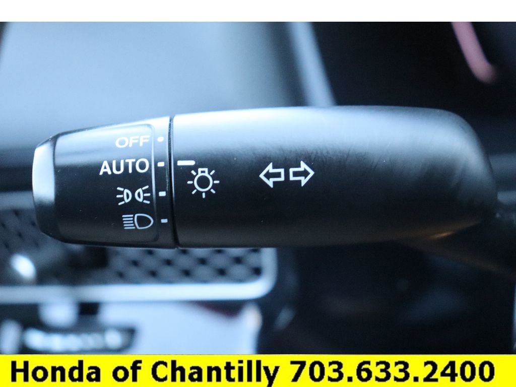 Used 2023 Honda Civic Sport image 10