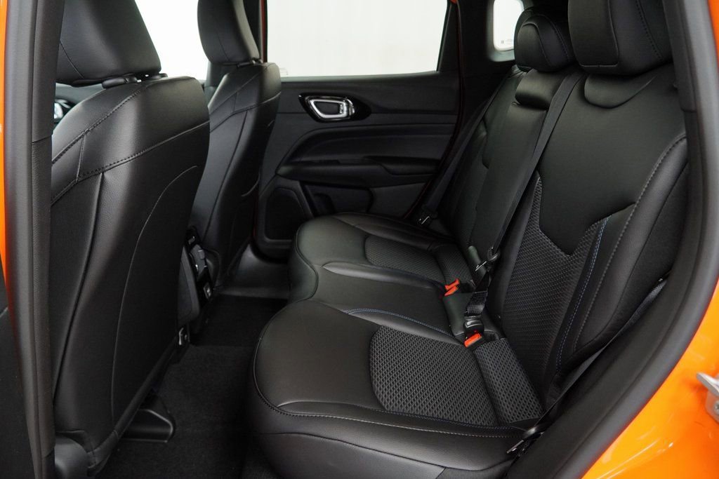 New 2026 Jeep Compass Latitude image 17