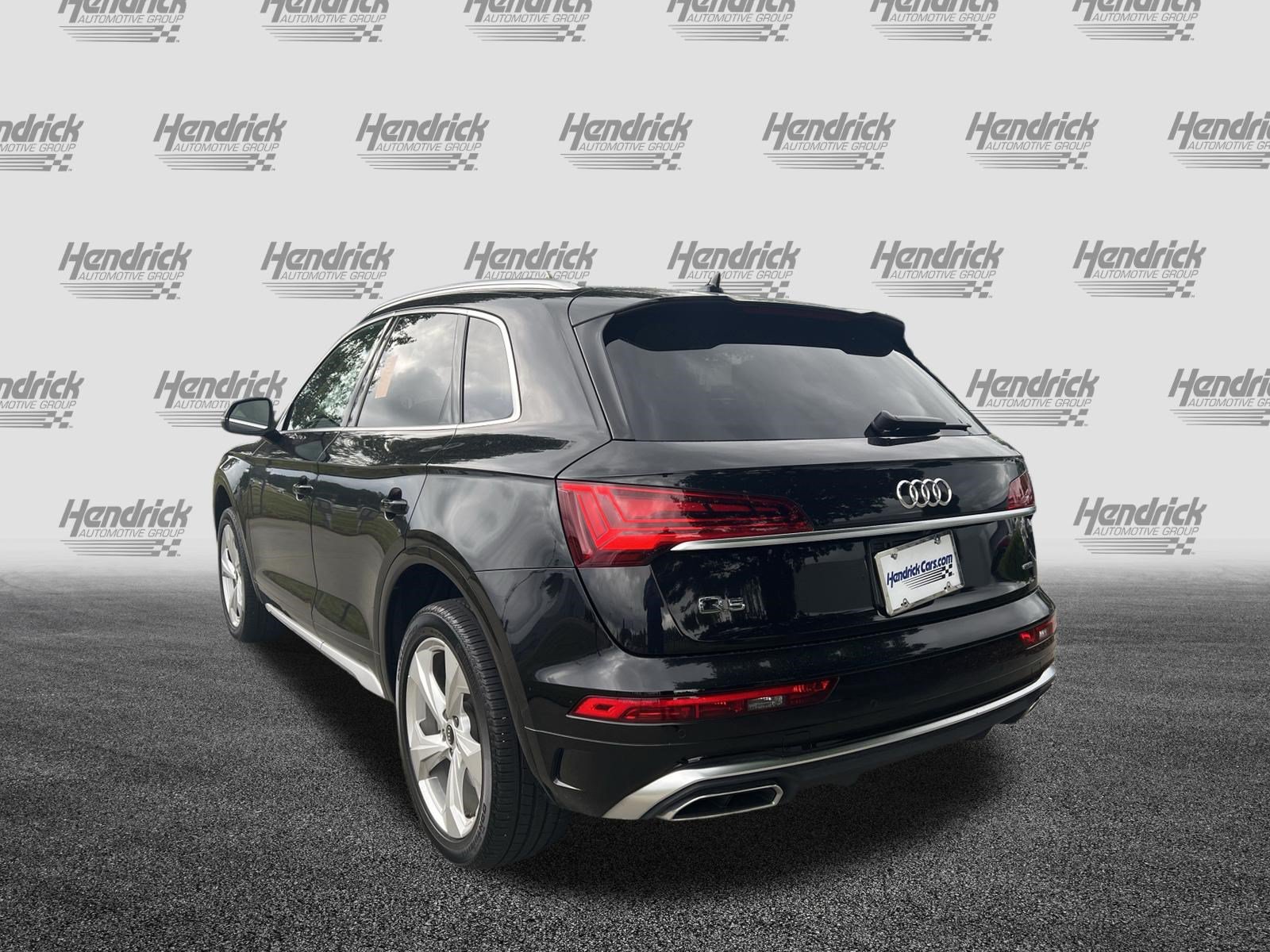 Used 2024 Audi Q5 2.0T Premium Plus w/ Premium Plus Package AWD/4WD image 8