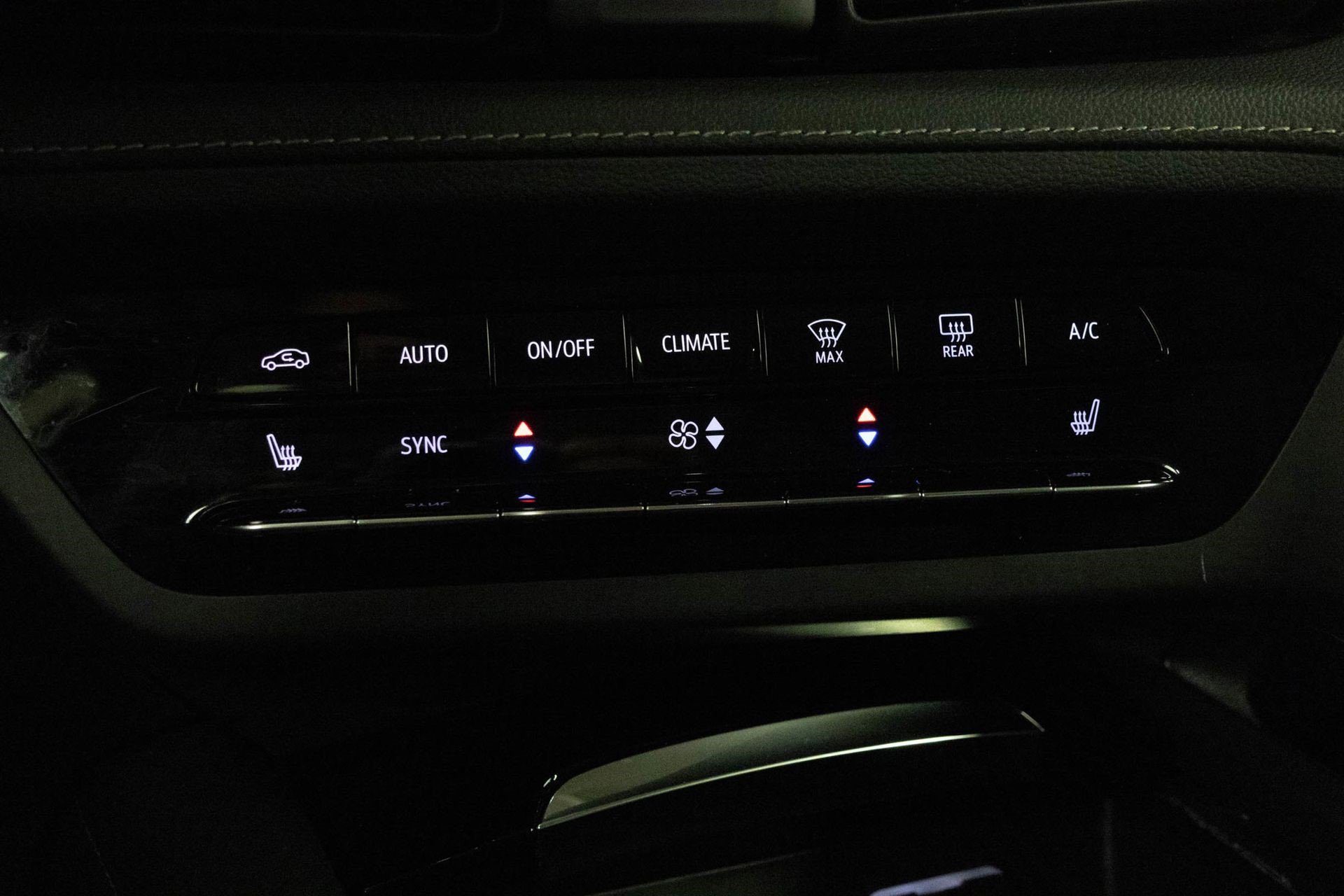 Certified 2023 Buick Envision Preferred w/ Sport Touring Package image 21