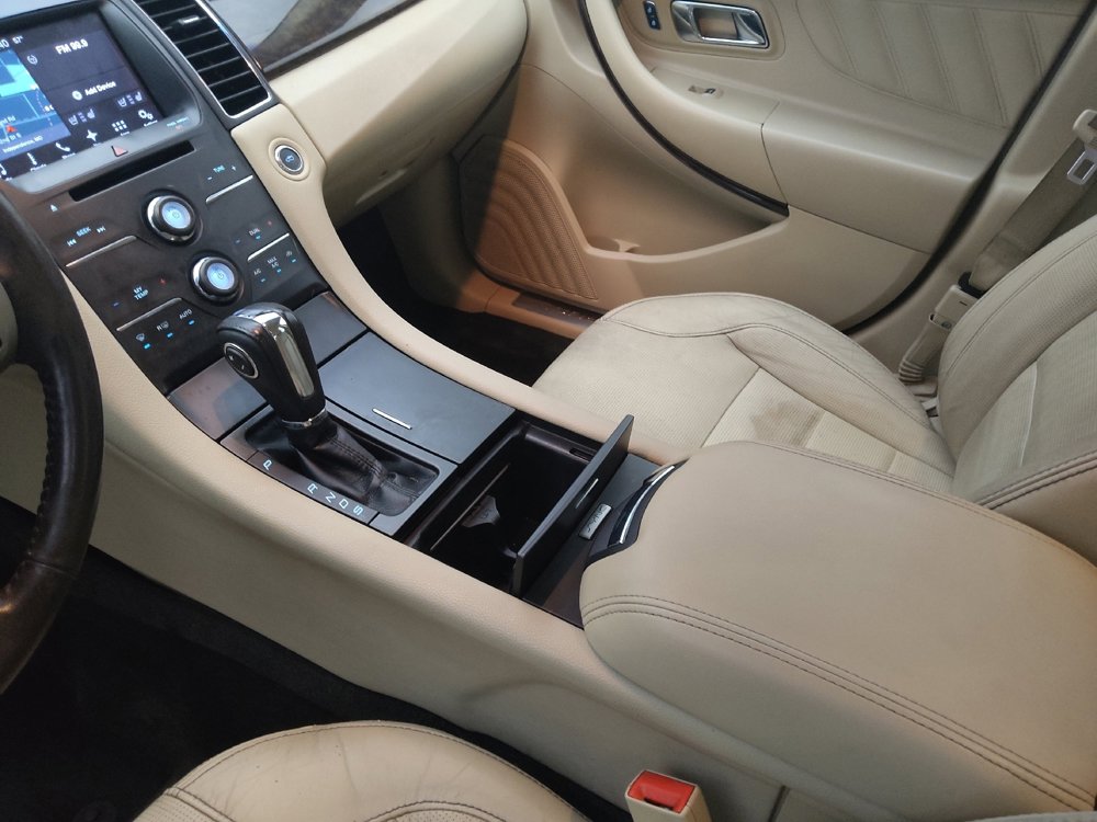 Used 2016 Ford Taurus Limited image 26