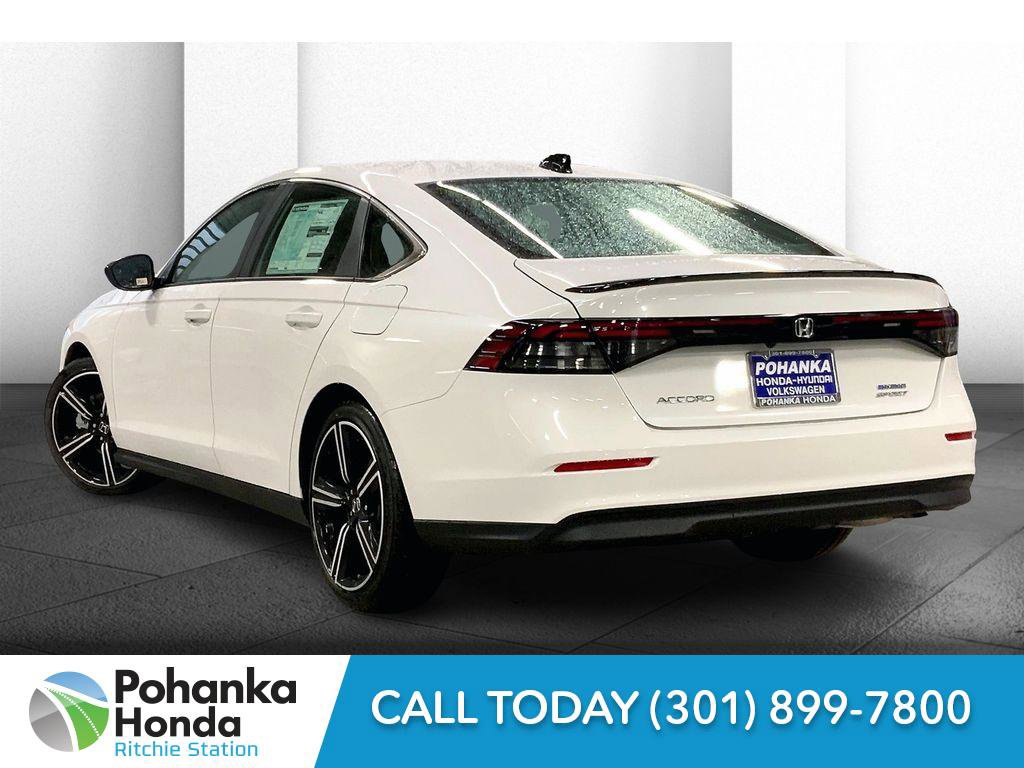 Used 2025 Honda Accord Sport image 5