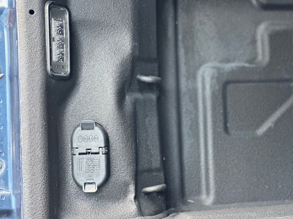 Used 2021 Chevrolet Silverado 2500 LT w/ Convenience Package image 16