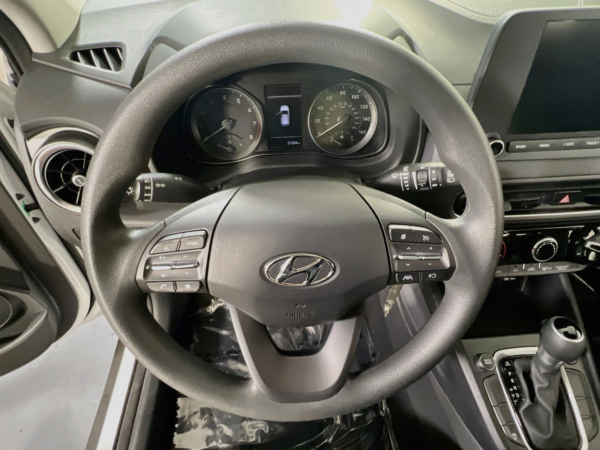 Used 2023 Hyundai Kona SE AWD/4WD image 10