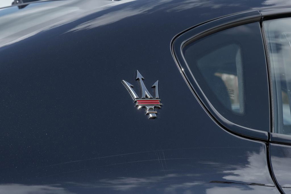 Used 2022 Maserati Quattroporte Trofeo image 54