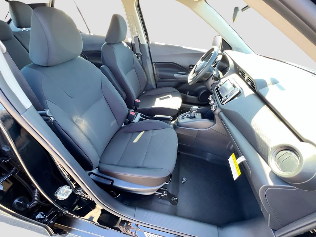 Used 2025 Nissan Kicks Play S FWD image 25