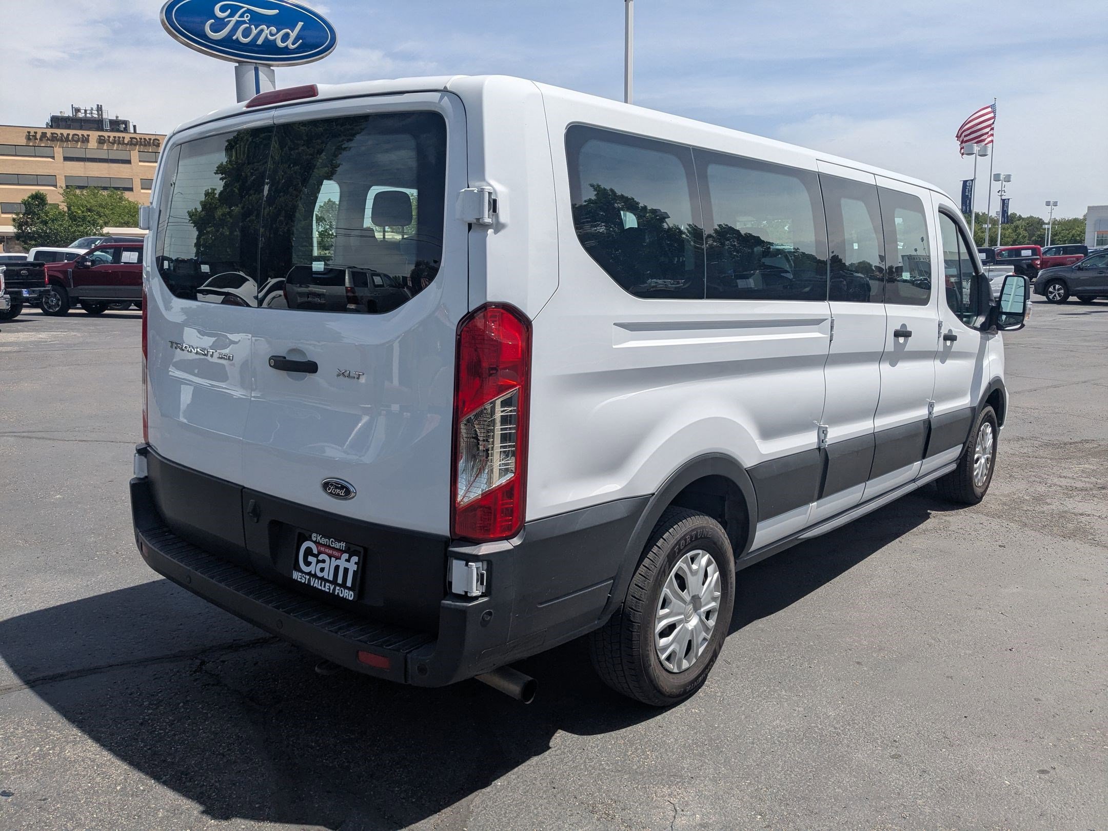 Used 2021 Ford Transit 350 XLT RWD image 3