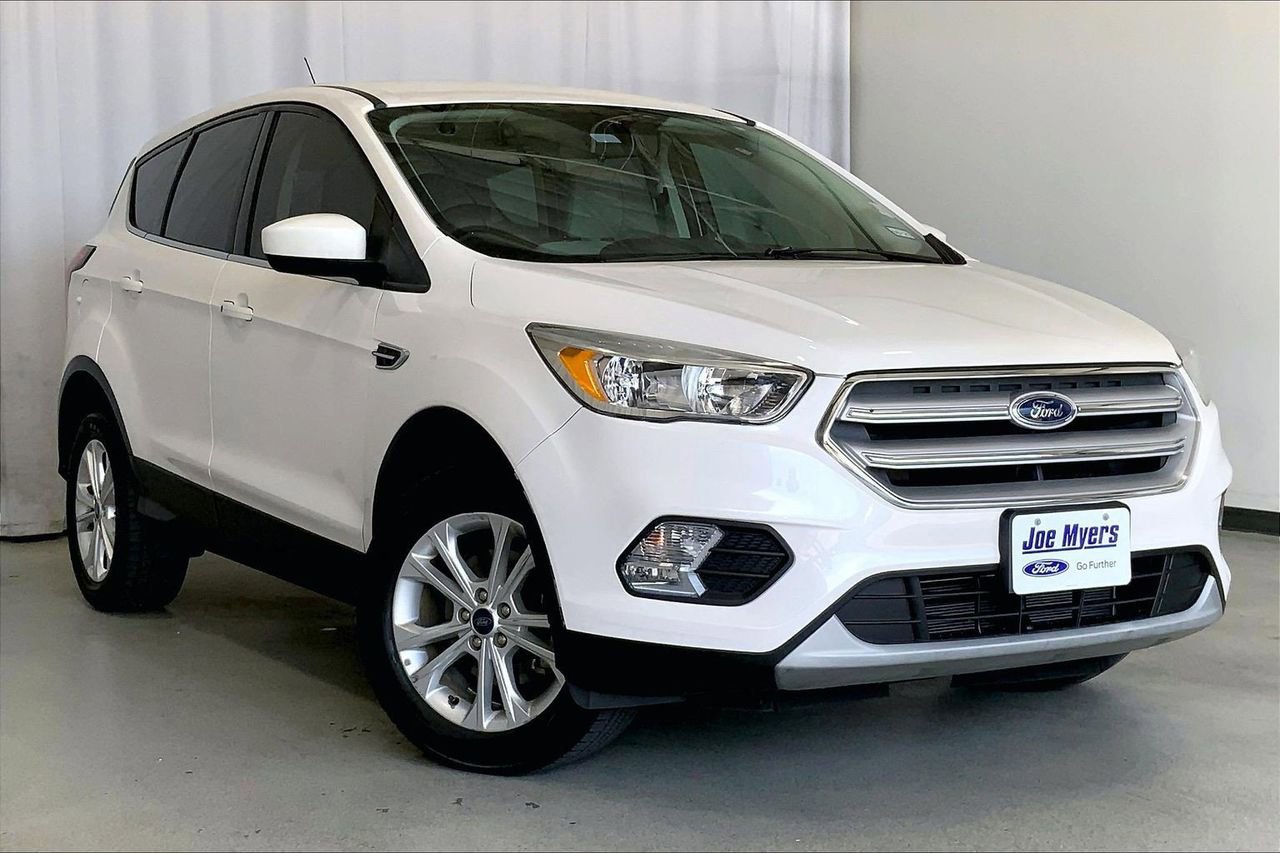 Used 2019 Ford Escape SE video 1