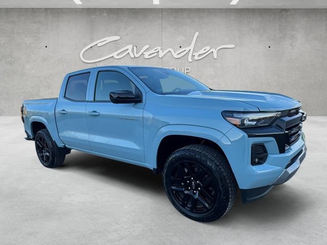 Certified 2025 Chevrolet Colorado Z71 w/ Technology Package AWD/4WD image 2