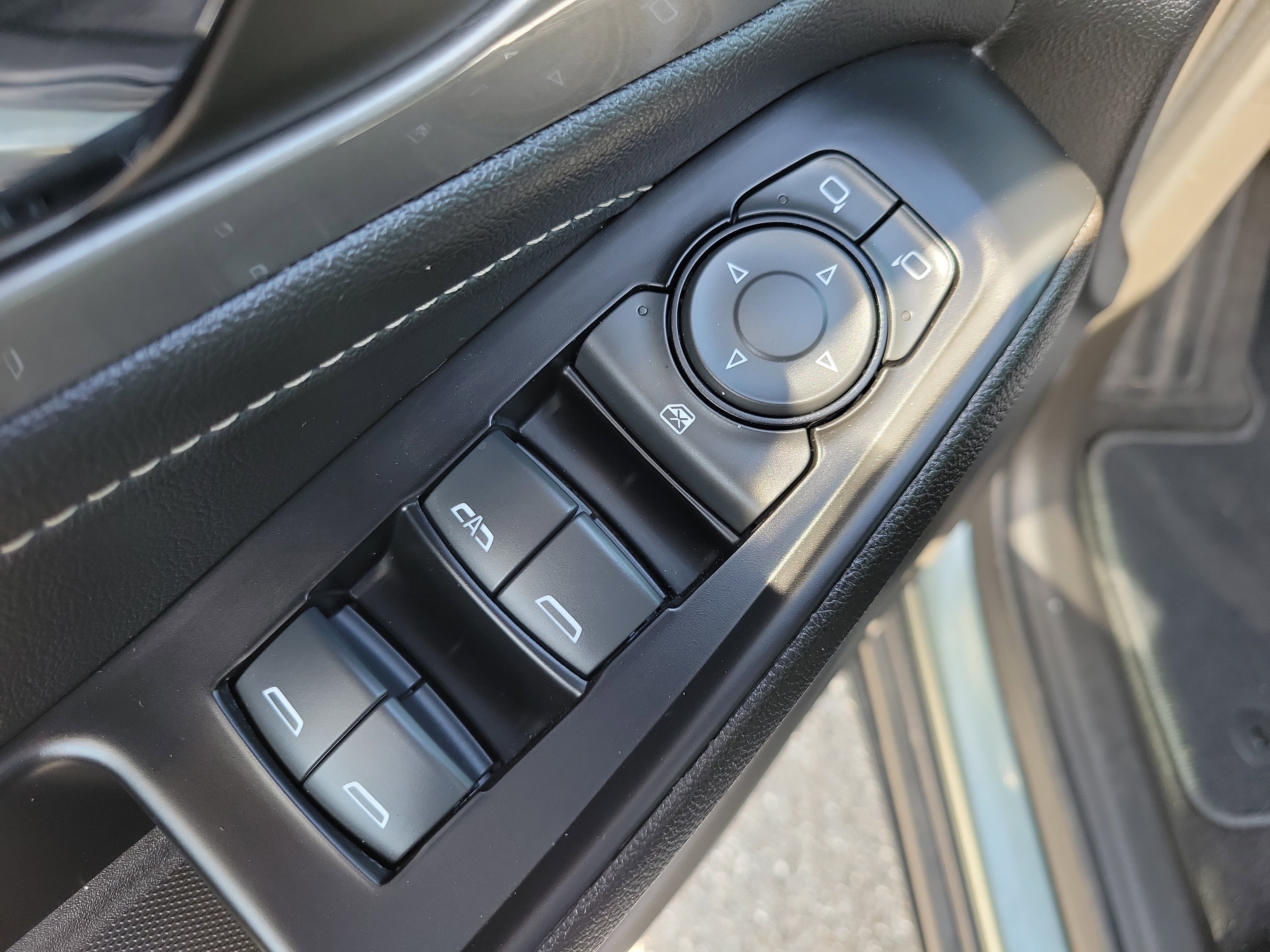 Certified 2023 Chevrolet Traverse LT image 17