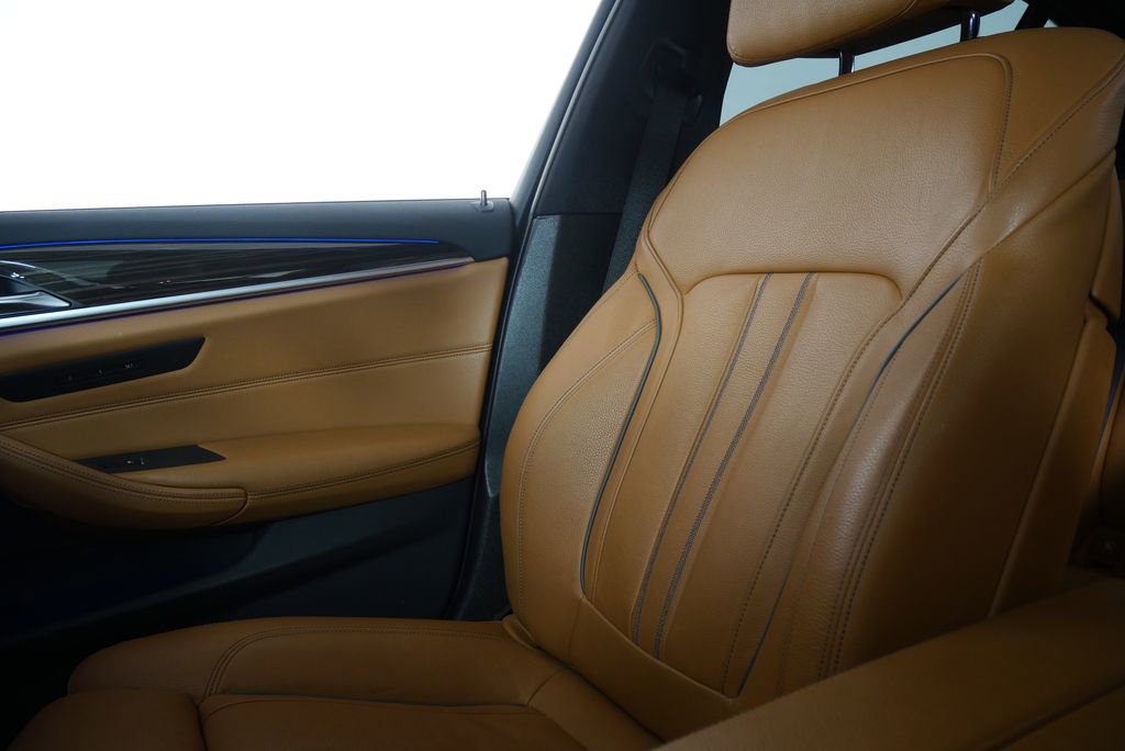 Used 2019 BMW 530i w/ Convenience Package RWD image 16