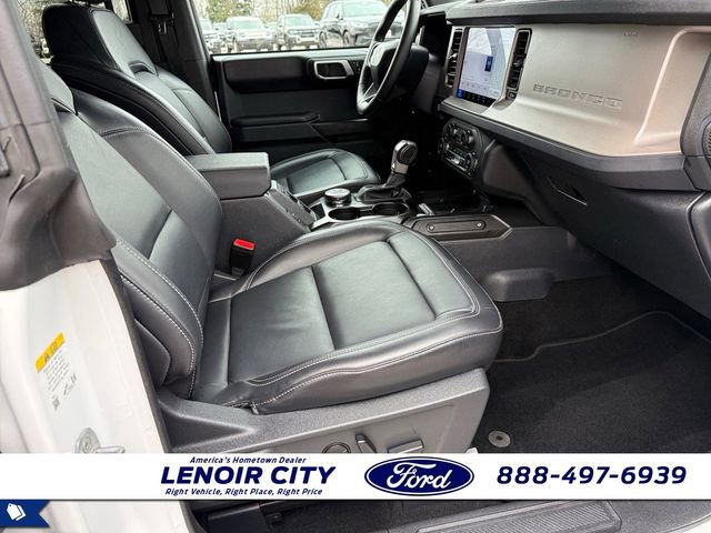 Used 2025 Ford Bronco Outer Banks image 13