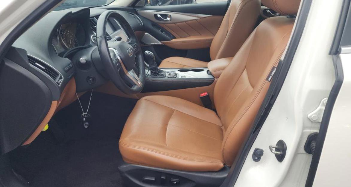 Certified 2023 INFINITI Q50 Luxe w/ Cargo Package RWD image 9