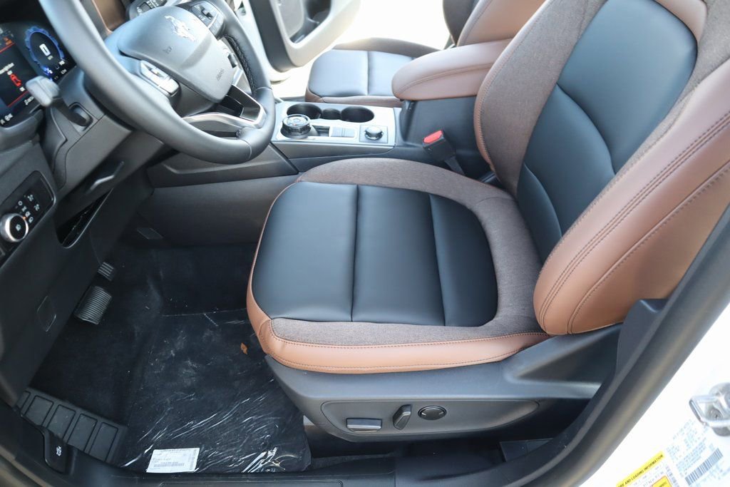 New 2025 Ford Bronco Sport Outer Banks image 11