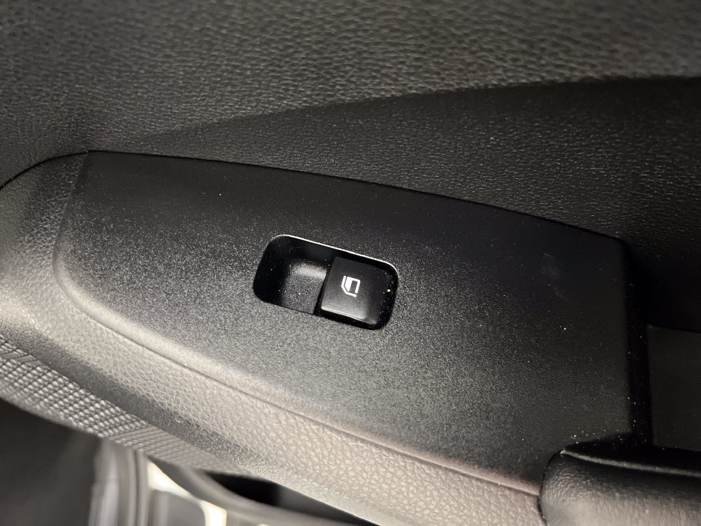 Used 2023 Kia Seltos S w/ Navigation Package AWD/4WD image 26