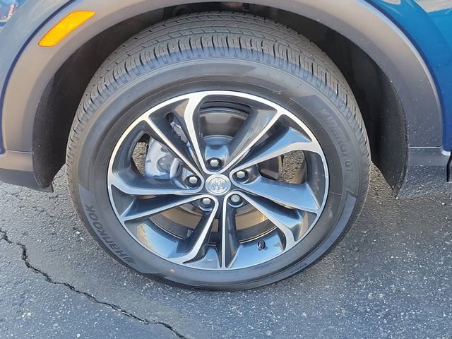 Used 2021 Buick Encore GX Essence image 6