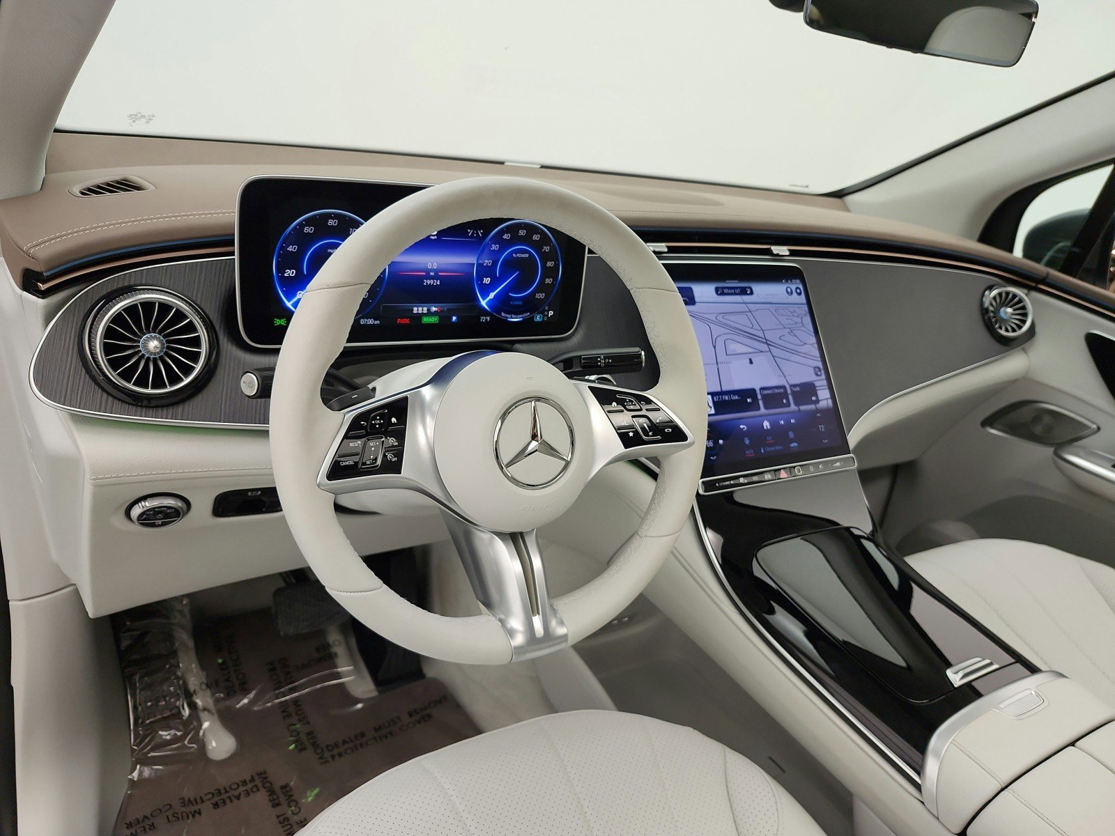 Used 2023 Mercedes-Benz EQE 350+ SUV image 9