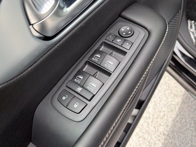 New 2026 Chrysler Pacifica Limited w/ S Appearance Package FWD image 13