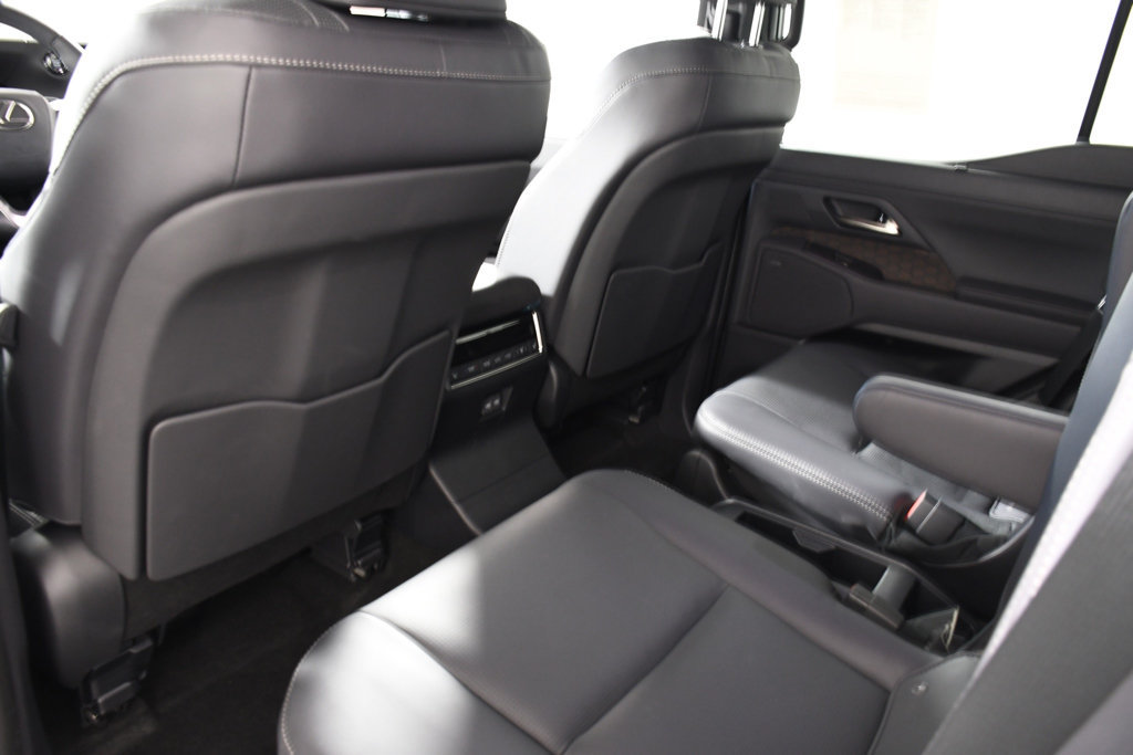Used 2025 Lexus GX 550 w/ Cold Area Package AWD/4WD image 27
