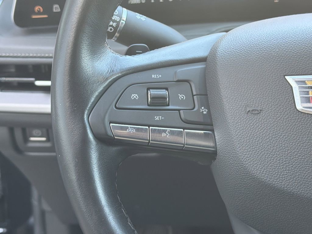 Certified 2025 Cadillac XT4 Premium Luxury image 27