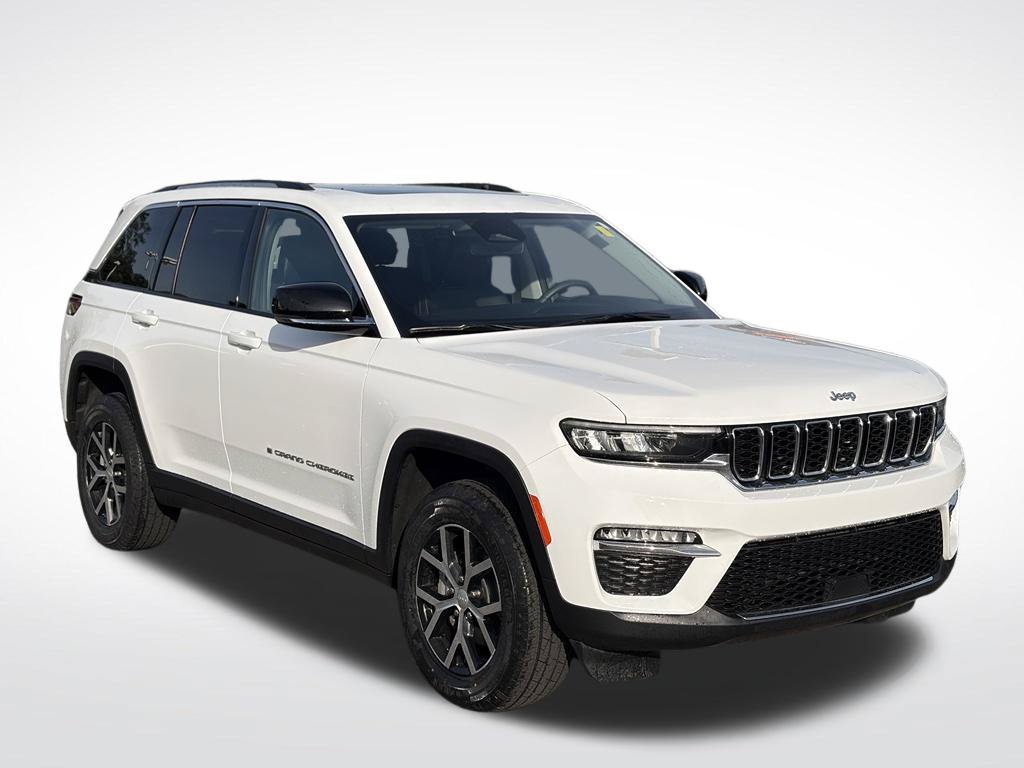 Certified 2023 Jeep Grand Cherokee Limited AWD/4WD image 3