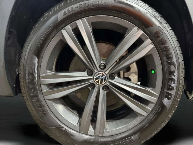 Used 2020 Volkswagen Atlas Cross Sport SEL image 30