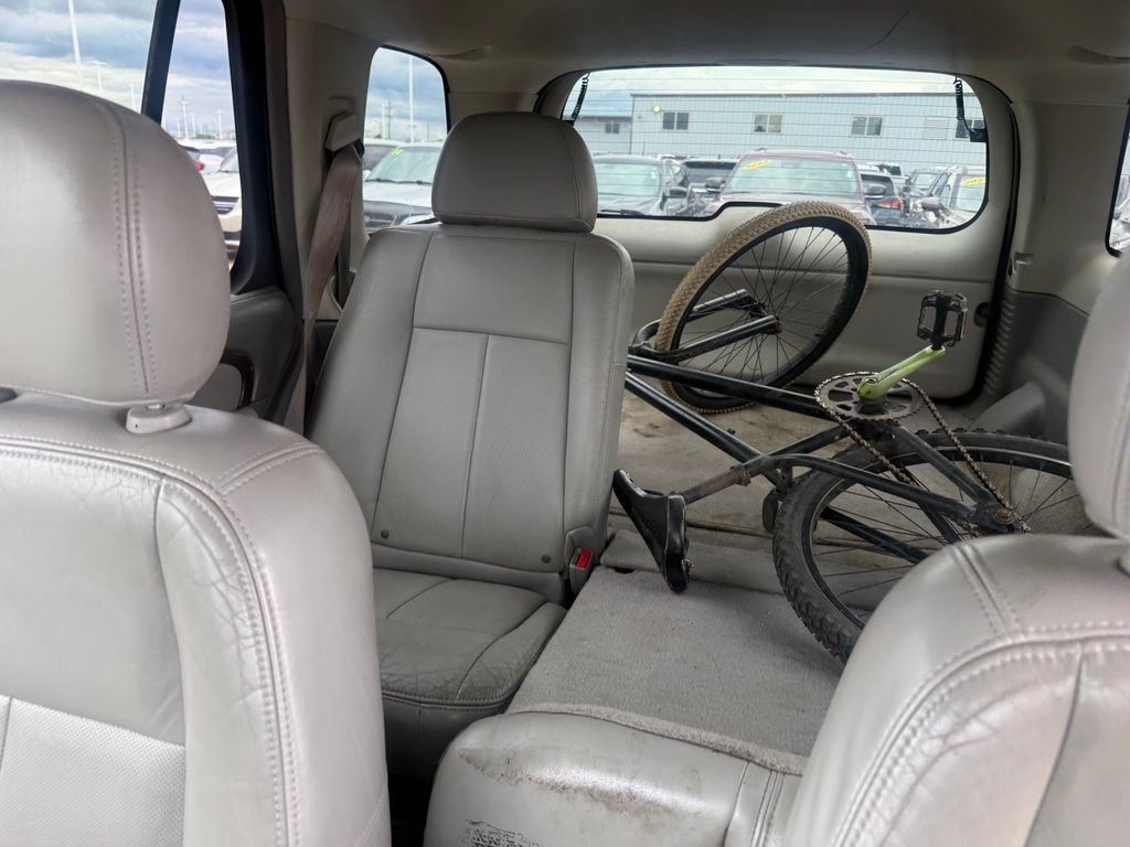 Used 2005 Buick Rainier CXL AWD/4WD image 11
