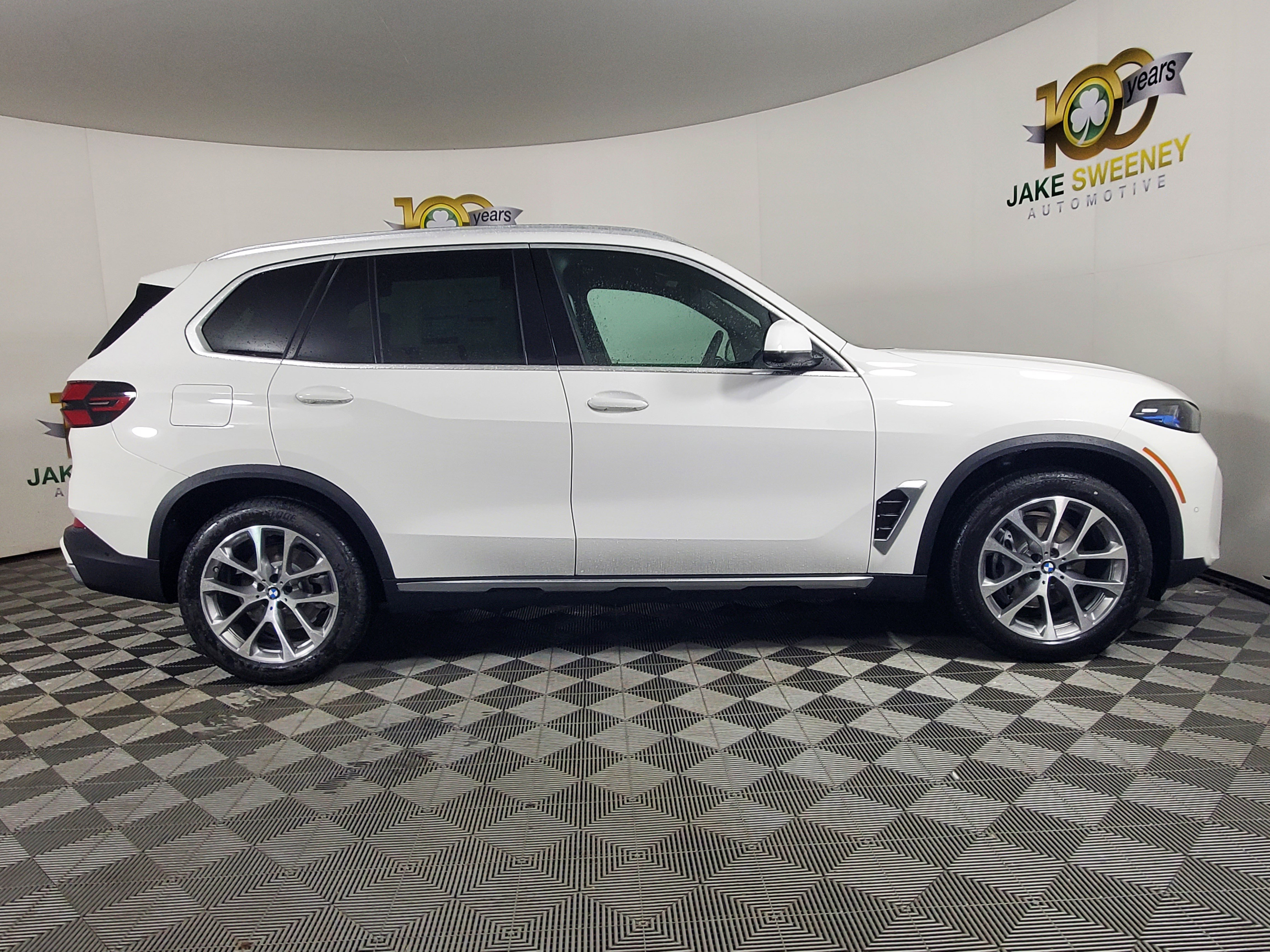 Certified 2026 BMW X5 xDrive40i w/ Climate Comfort Package image 8