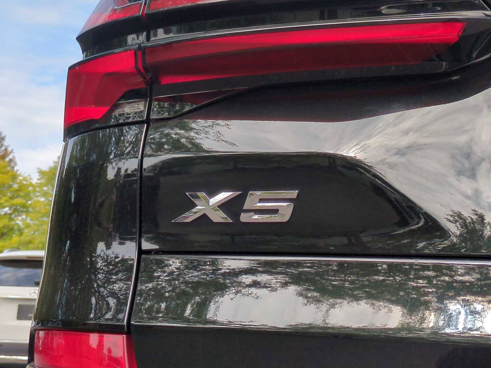 New 2026 BMW X5 xDrive40i w/ M Sport Package image 13