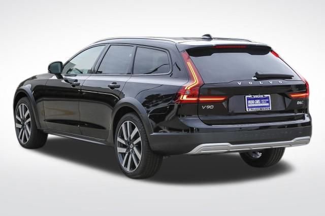 New 2025 Volvo V90 B6 Cross Country Plus w/ Protection Package Premier image 7