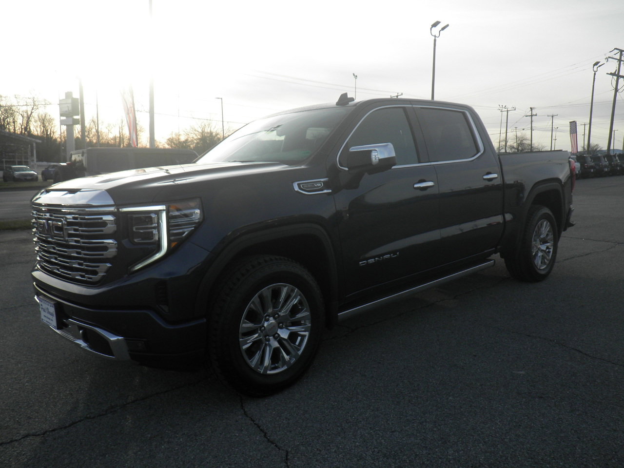 Used 2022 GMC Sierra 1500 Denali w/ Technology Package image 3