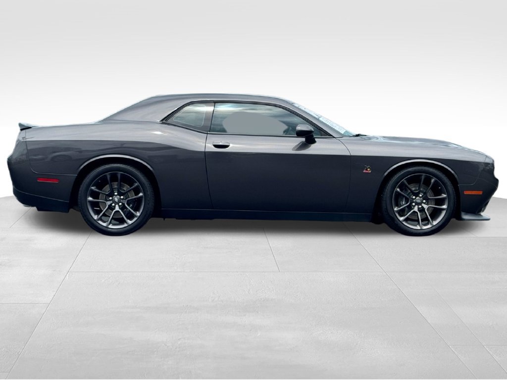Used 2022 Dodge Challenger R/T Scat Pack RWD image 8