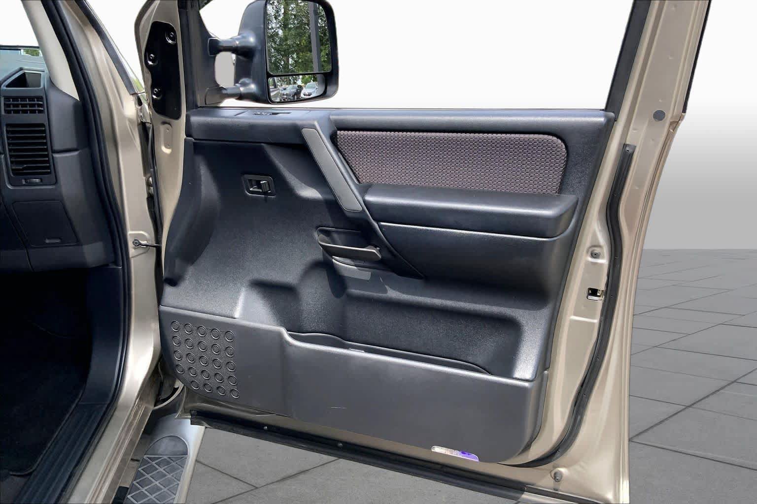 Used 2008 Nissan Titan LE RWD image 22