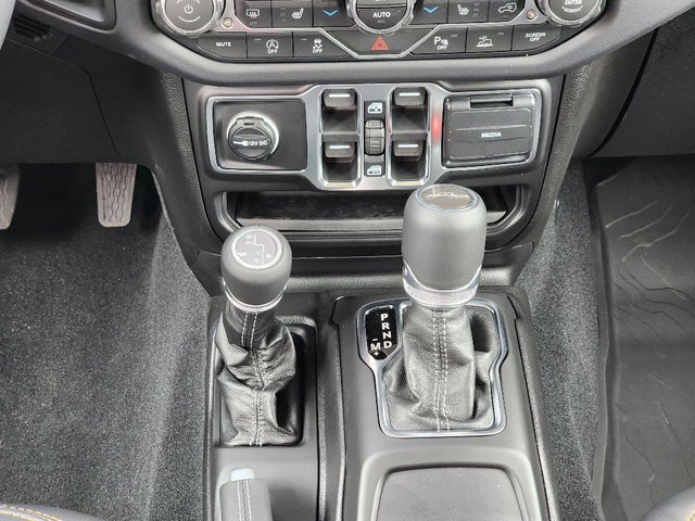 New 2026 Jeep Gladiator Sahara image 13