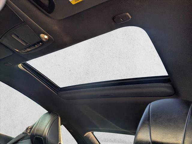 Used 2018 INFINITI Q60 3.0t Luxe image 17