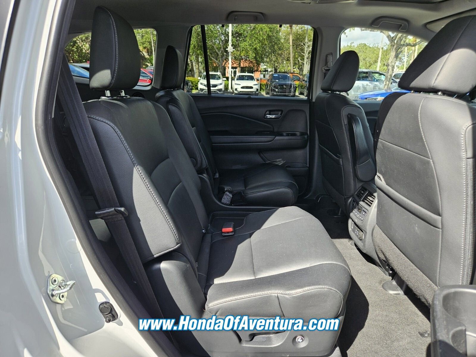 Certified 2022 Honda Pilot Touring image 14
