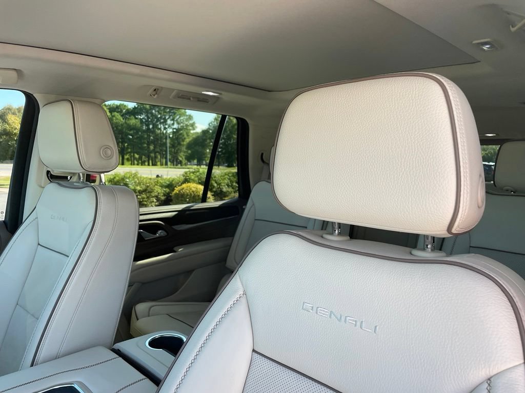 Used 2023 GMC Yukon Denali AWD/4WD image 23