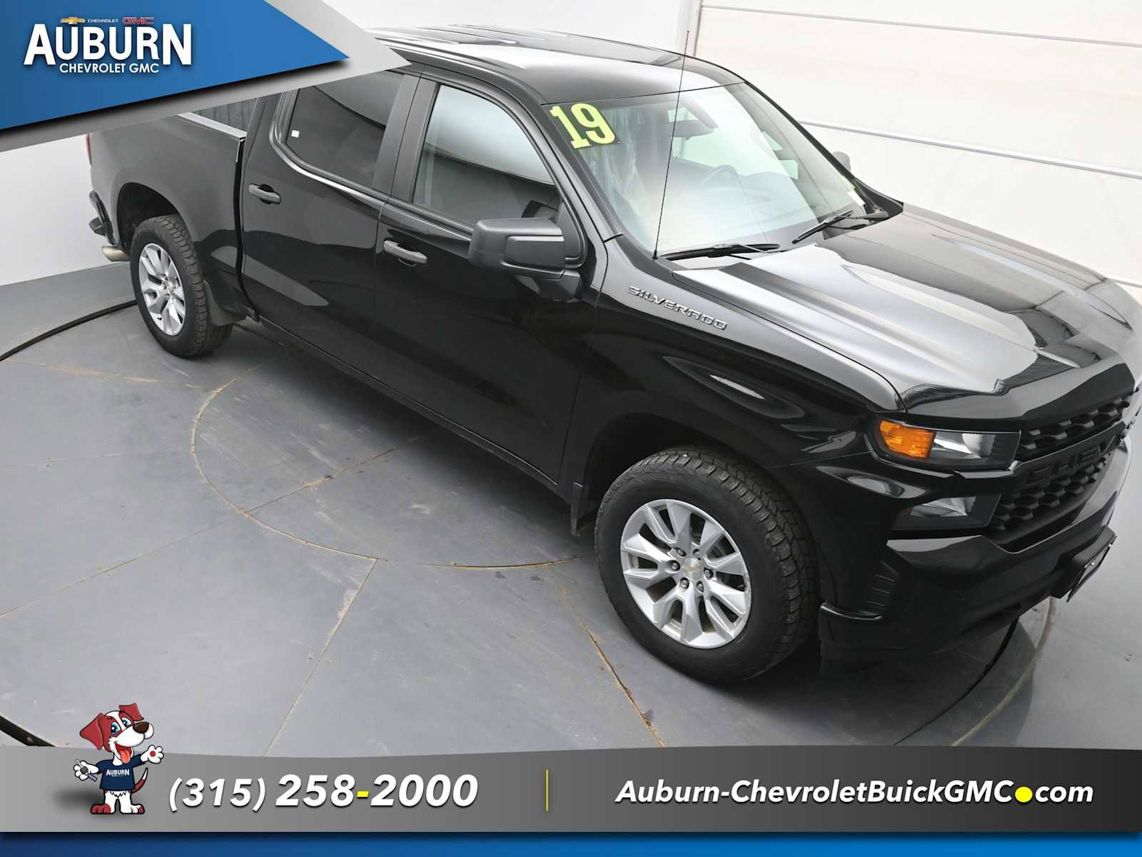 Used 2019 Chevrolet Silverado 1500 Custom w/ Custom Convenience Package AWD/4WD image 24