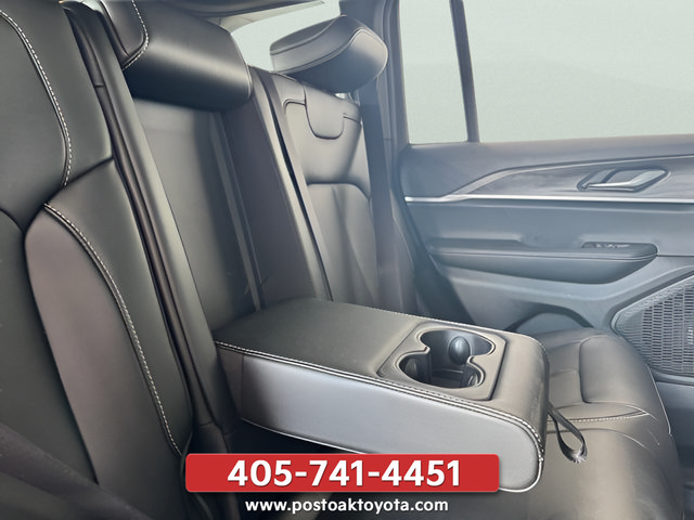 Used 2025 Jeep Grand Cherokee Limited w/ Black Appearance Package AWD/4WD image 20