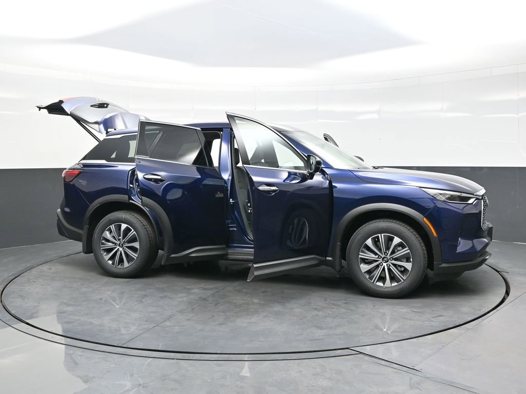 Used 2025 INFINITI QX60 Pure image 31