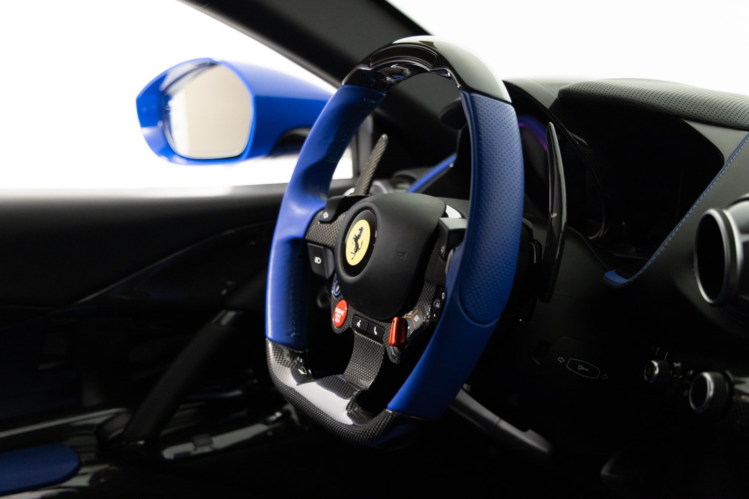 Certified 2022 Ferrari 812 GTS RWD image 33