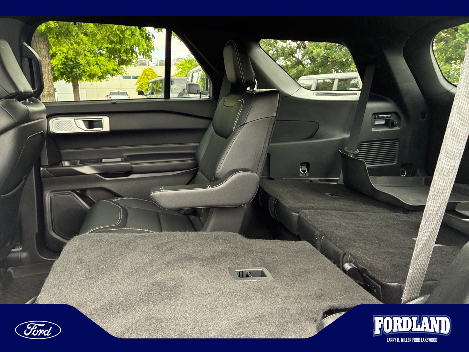 Used 2020 Ford Explorer ST w/ ST Street Pack AWD/4WD image 17