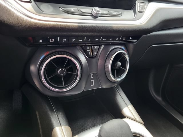 Used 2025 Chevrolet Blazer LT FWD image 10