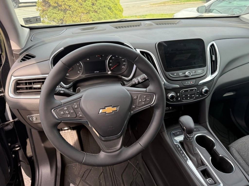 Used 2024 Chevrolet Equinox LT image 23