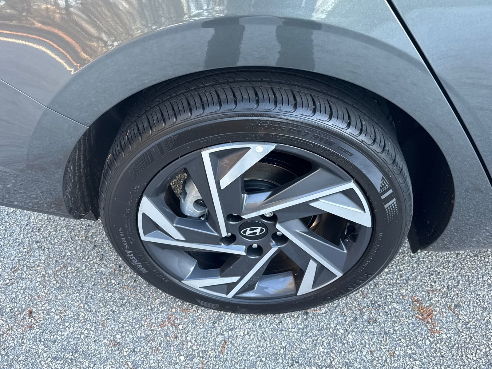 Used 2025 Hyundai Elantra Sport image 17