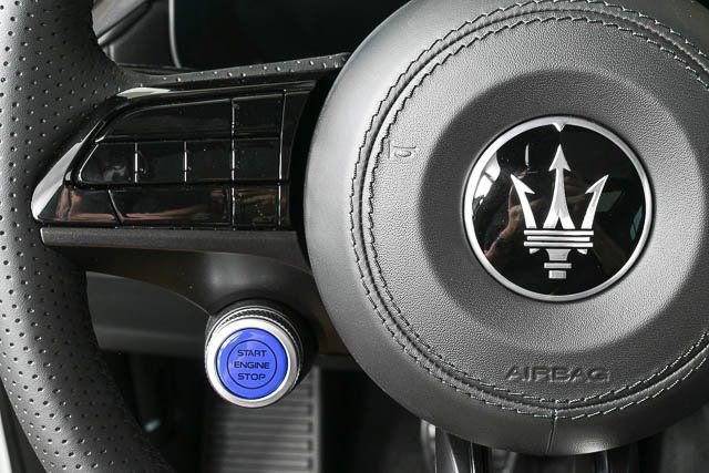 New 2025 Maserati Grecale Folgore AWD/4WD image 11