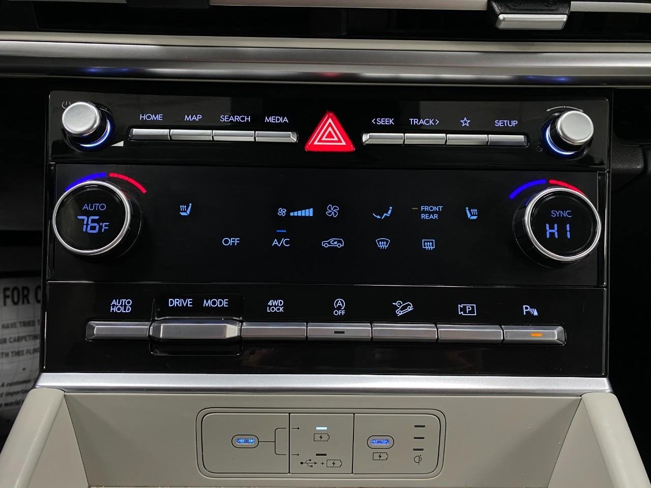 Certified 2025 Hyundai Santa Fe SEL image 24