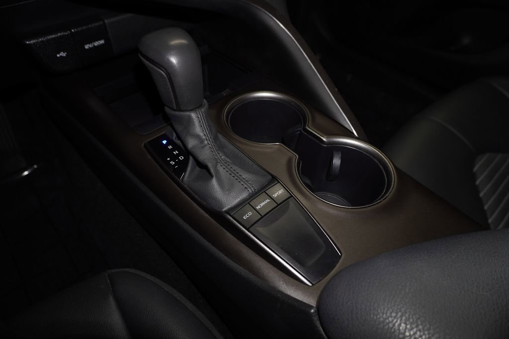 Certified 2023 Toyota Camry SE w/ Convenience Package image 19