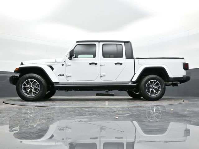 Used 2024 Jeep Gladiator Sport image 42