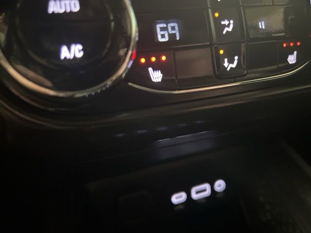 Used 2022 Chevrolet TrailBlazer LT w/ Convenience Package image 35